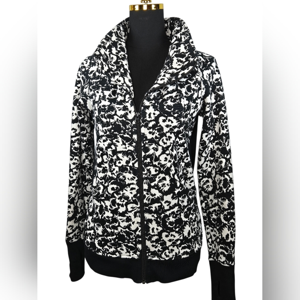 Lululemon Cozy Cuddle Up Jacket Fleur Sombre Black White Sz 6 Cotton Fleece